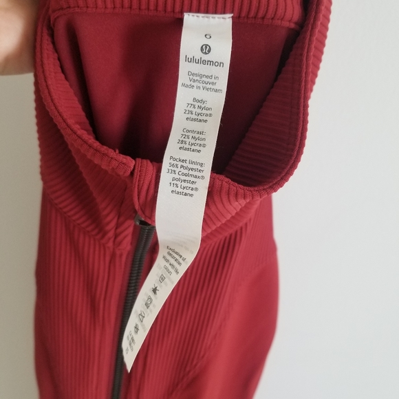 Lululemon - Picture 3 of 3